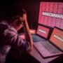 Ilustrasi kerusakan reputasi perusahaan akibat serangan ransomware